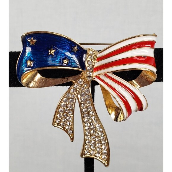 Red White & Blue Enamel Striped Gold Bow Rhinestones and Gold Stars Brooch - Picture 4 of 16
